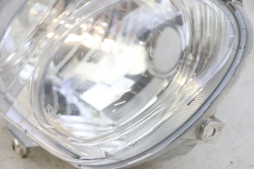 photo de FANALE ANTERIORE YAMAHA NEOS NEO'S 4T 50 (2008 - 2016) - Caratteristiche distintive