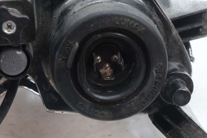 photo de FARO ANTERIORE PIAGGIO NEW TYPHOON 50 (2018 - 2021) - Altra vista dell'articolo