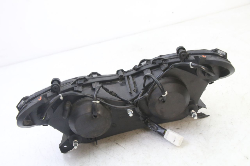 photo de FARO ANTERIORE PIAGGIO NRG POWER PUREJET 50 (2018 - 2021) - Marcature e riferimenti originali