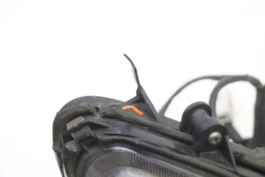 photo de FARO ANTERIORE PIAGGIO NRG POWER PUREJET 50 (2018 - 2021) - Altra angolazione