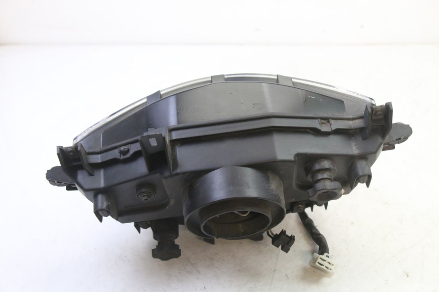 photo de FARO ANTERIORE HONDA NTV DEAUVILLE ABS 700 (2007 - 2016) - Primo piano tecnico