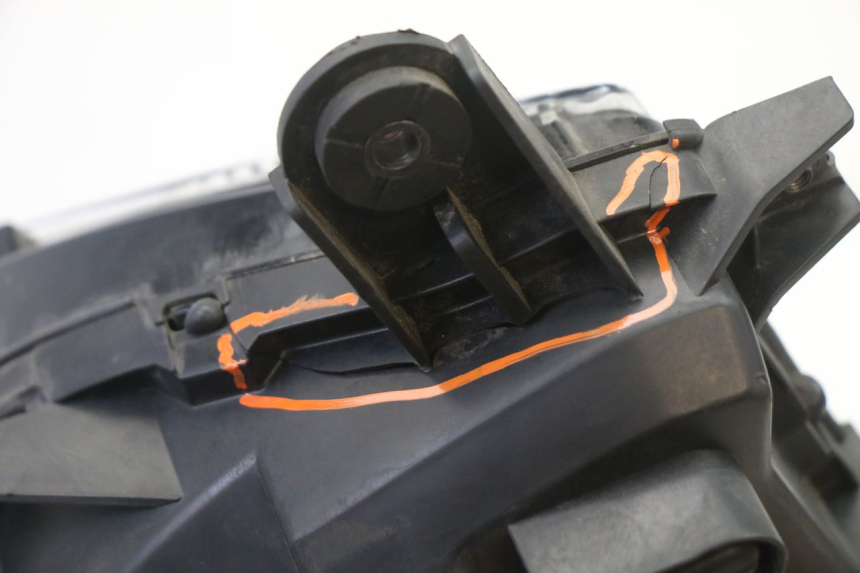 photo de FARO ANTERIORE HONDA NTV DEAUVILLE ABS 700 (2007 - 2016) - Marcature e riferimenti originali