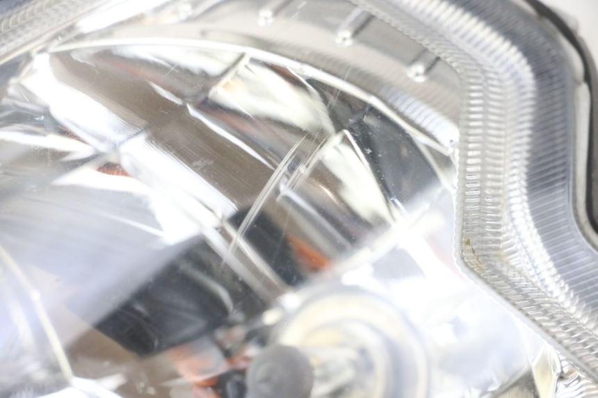 photo de FANALE ANTERIORE SYM ORBIT 2 4T 50 (2008 - 2017) - Zoom sui componenti