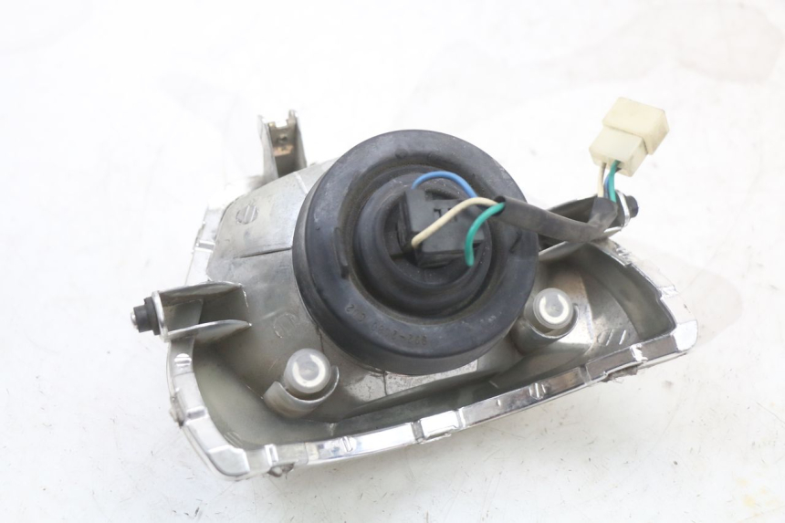 photo de FARO ANTERIORE PEUGEOT BELVILLE 125 (2017 - 2021) - Stato della superficie e materiale