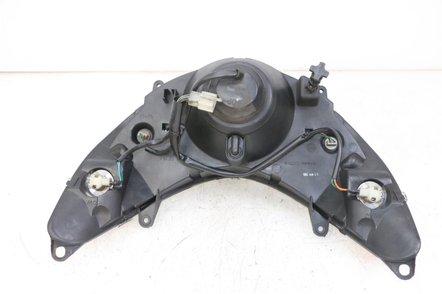 photo de FANALE ANTERIORE PEUGEOT ELYSTAR 125 (2002 - 2007) - Stato della superficie e materiale