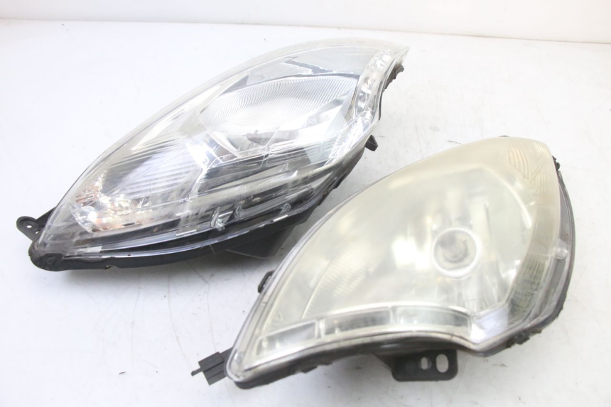 photo de FARO ANTERIORE PEUGEOT SATELIS 125 (2013 - 2018) - Altra angolazione