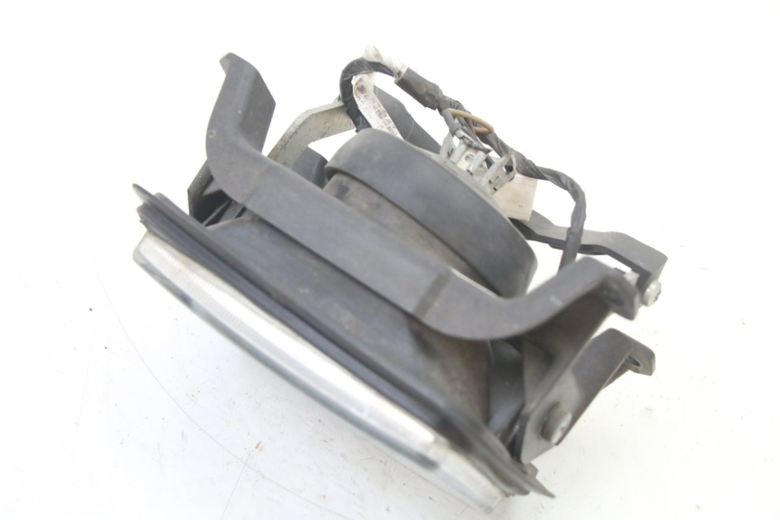 photo de FARO ANTERIORE PIAGGIO VESPA S 2T 50 (2007 - 2014) - Zoom sullo stato d'uso