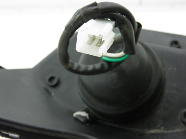 photo de FANALE ANTERIORE QINGQI SPEEDY 50 (2005 - 2007) - Zoom sullo stato d'uso