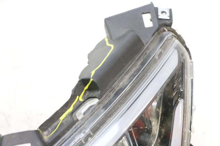 photo de FARO ANTERIORE JM MOTORS R-MAX TECH 50 (2024 - 2026) - Angolazione alternativa