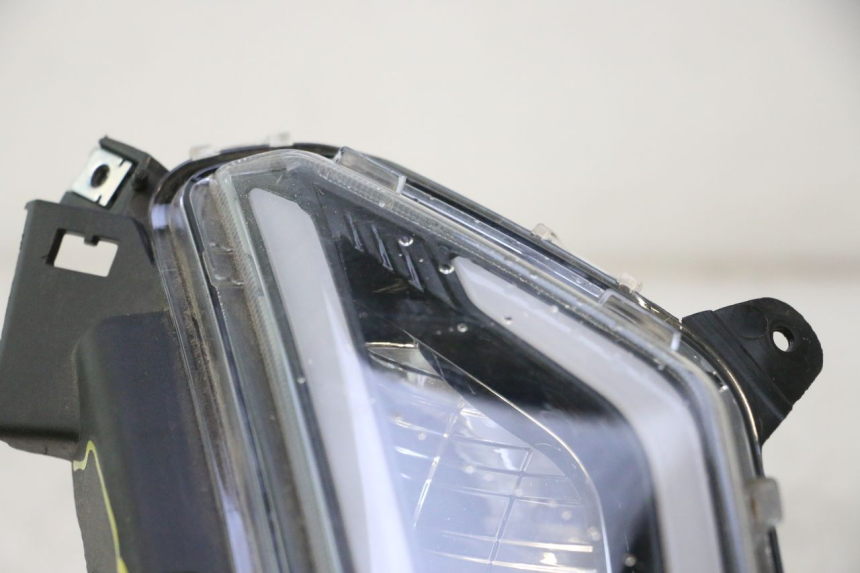 photo de FARO ANTERIORE JM MOTORS R-MAX TECH 50 (2024 - 2026) - Altra angolazione