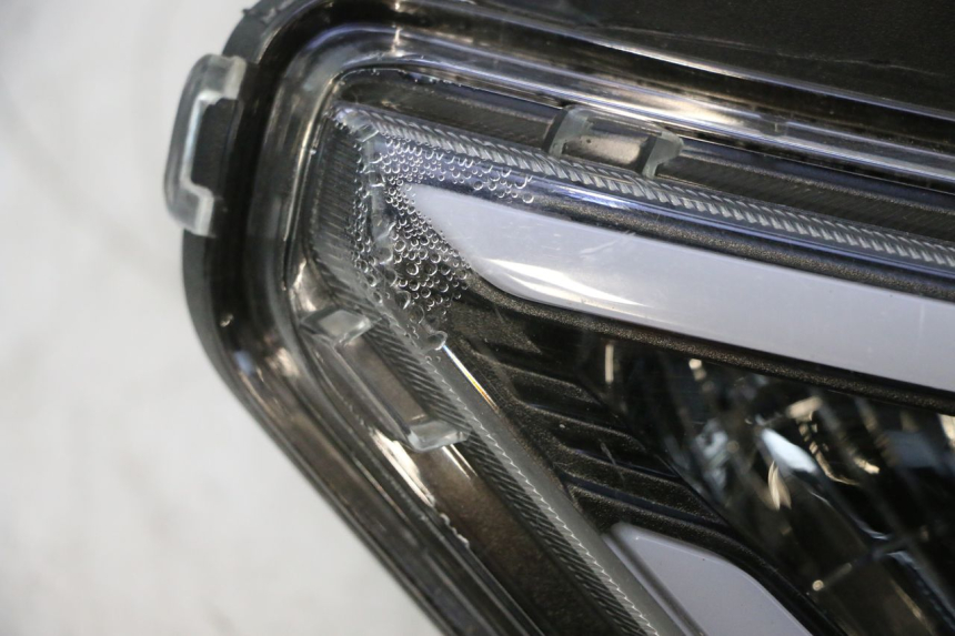 photo de FARO ANTERIORE JM MOTORS R-MAX TECH 50 (2024 - 2026) - Vista d'insieme del prodotto