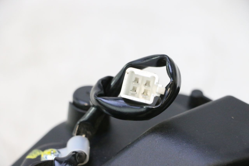 photo de FARO ANTERIORE JM MOTORS R-MAX TECH 50 (2024 - 2026) - Ricambio usato controllato