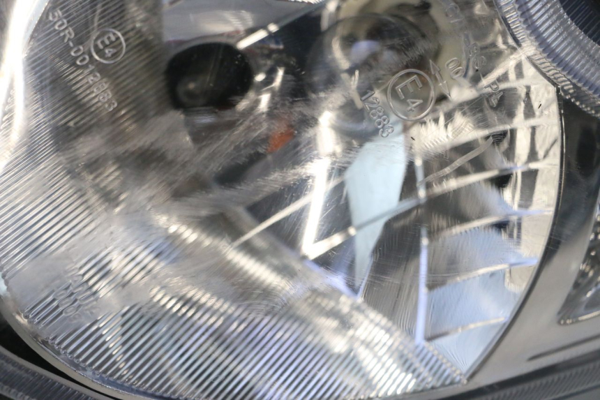 photo de FARO ANTERIORE LAZIO RENO 50 (2016 - 2021) - Zoom sullo stato d'uso