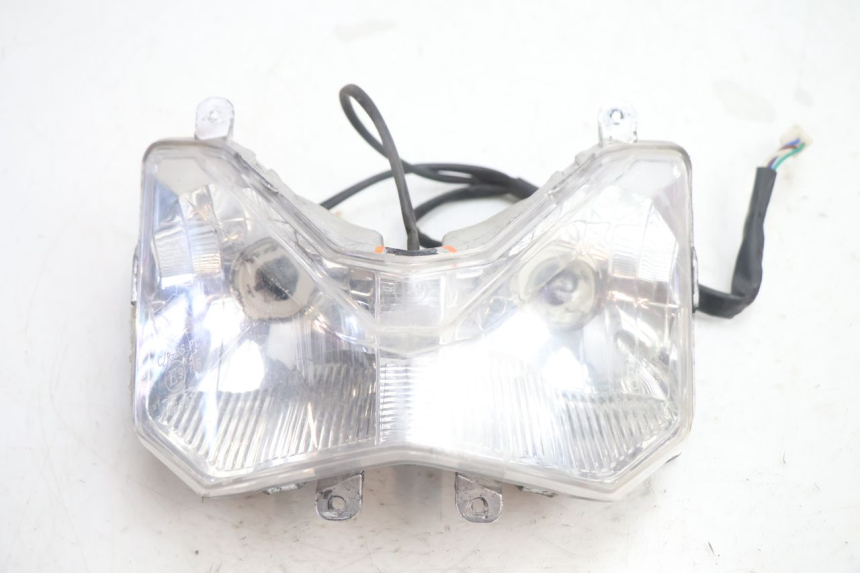 photo de FARO ANTERIORE YAMASAKI ROADSTER 50 (2013 - 2018) - Dettaglio del componente