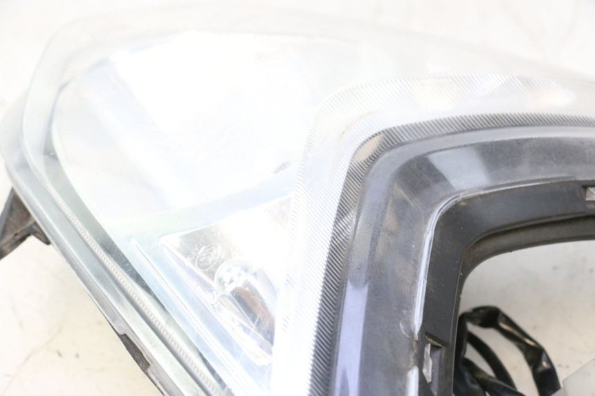 photo de FANALE ANTERIORE TNT MOTOR ROMA 10' 2T 50 (2011 - 2018) - Primo piano ad alta risoluzione