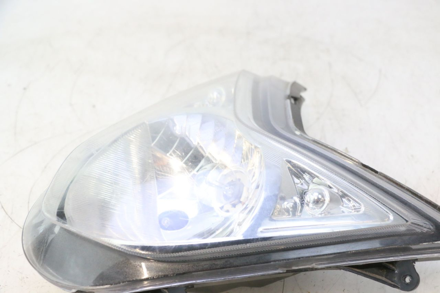photo de FANALE ANTERIORE TNT MOTOR ROMA 10' 2T 50 (2011 - 2018) - Primo piano tecnico