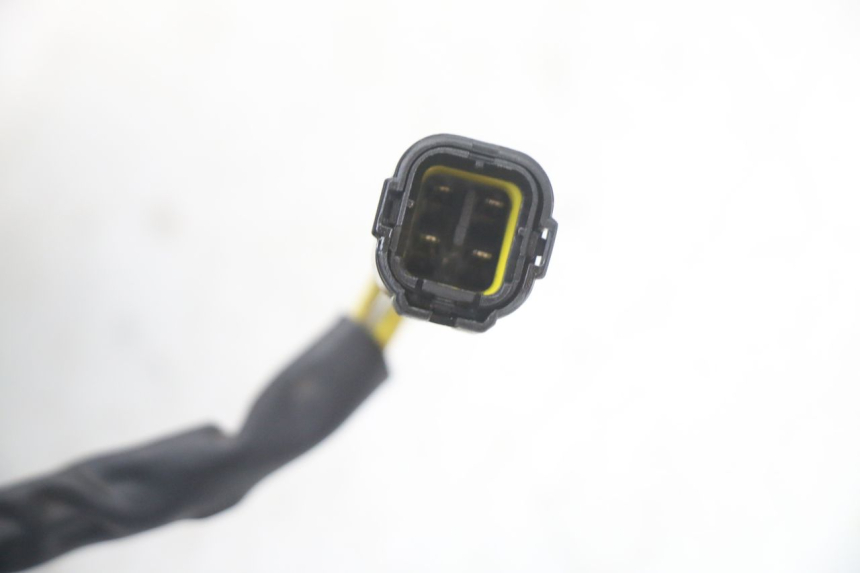 photo de FARO ANTERIORE ROYAL ENFIELD HYMALAYAN 410 (2016 - 2023) - Dettagli dei punti di fissaggio