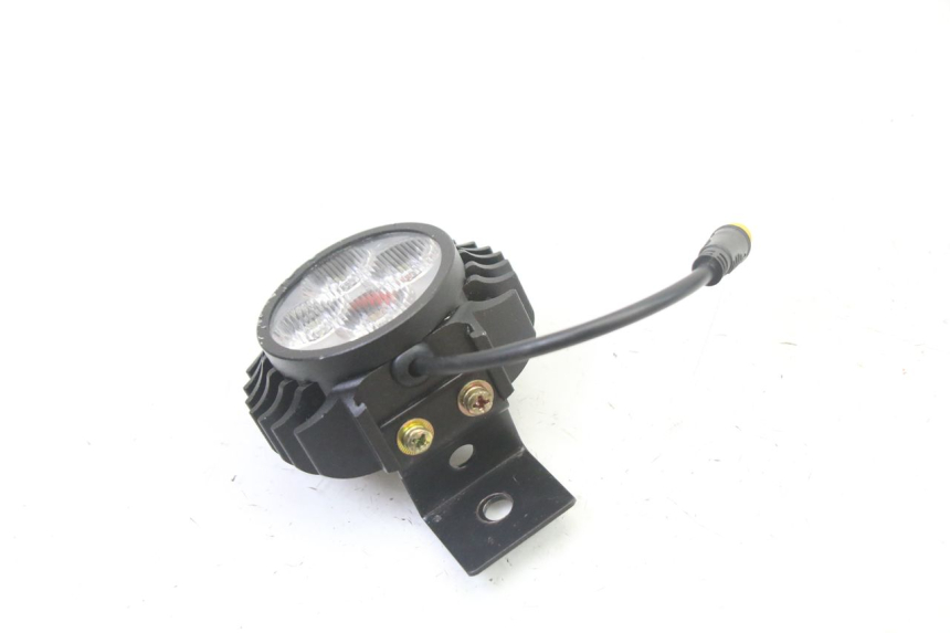 photo de FARO ANTERIORE HERO S10 1 - Zoom sullo stato d'uso