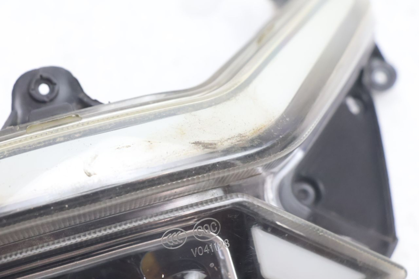 photo de FARO ANTERIORE JM MOTORS SANTANA EVO 50 (2024 - 2026) - Altra angolazione