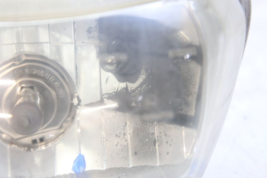 photo de FARO ANTERIORE JM MOTORS SANTANA 50 (2014 - 2023) - Zoom sullo stato d'uso