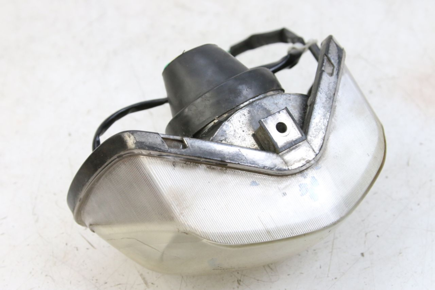 photo de FARO ANTERIORE JM MOTORS SANTANA 50 (2014 - 2023) - Dettagli dei punti di fissaggio