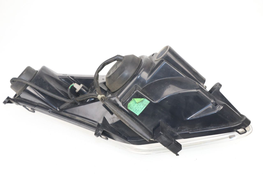 photo de FANALE ANTERIORE PEUGEOT SATELIS COMPRESSOR K15 125 (2006 - 2009) - Primo piano tecnico