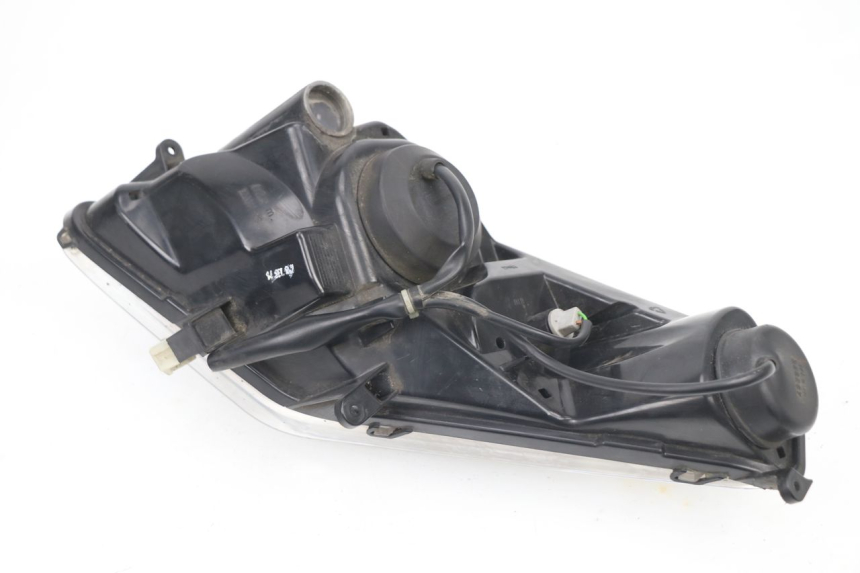 photo de FANALE ANTERIORE PEUGEOT SATELIS 125 (2010 - 2012) - Dettagli dei punti di fissaggio