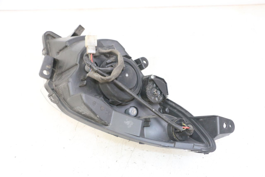 photo de FARO ANTERIORE PEUGEOT SATELIS 125 (2013 - 2018) - Dettagli dei punti di fissaggio