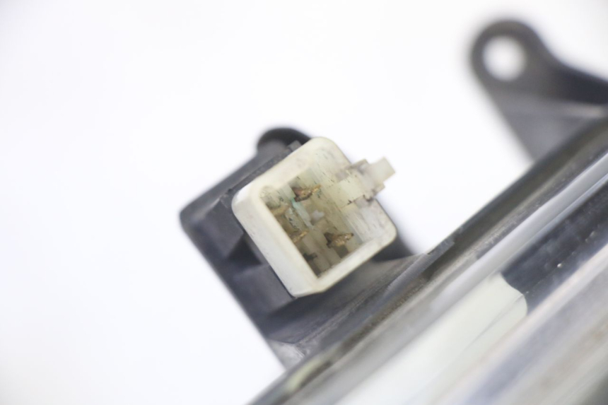 photo de FANALE ANTERIORE PEUGEOT SATELIS 125 (2006 - 2009) - Altra vista dell'articolo