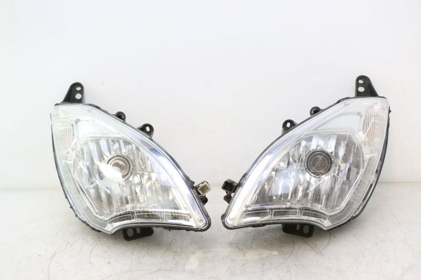 photo de FARO ANTERIORE PEUGEOT SATELIS 125 (2013 - 2018) - Vista principale