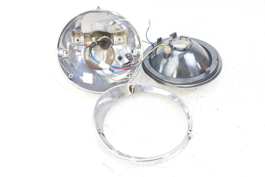 photo de FARO ANTERIORE APRILIA SCARABEO GT TOURING 125 (1999 - 2005) - Ispezione visiva dettagliata