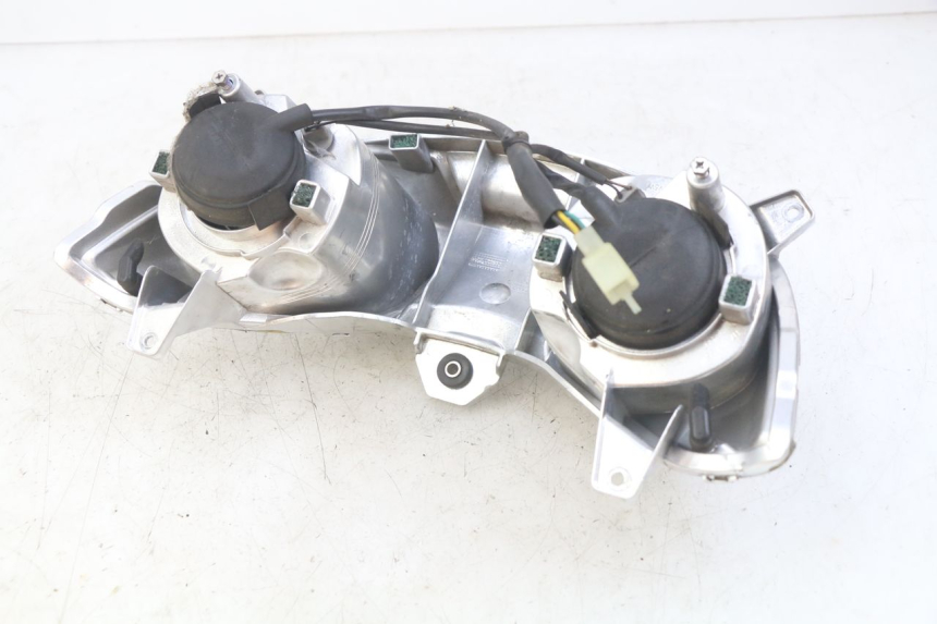 photo de FANALE ANTERIORE MBK SKYCRUISER 125 (2010 - 2013) - Zoom sullo stato d'uso