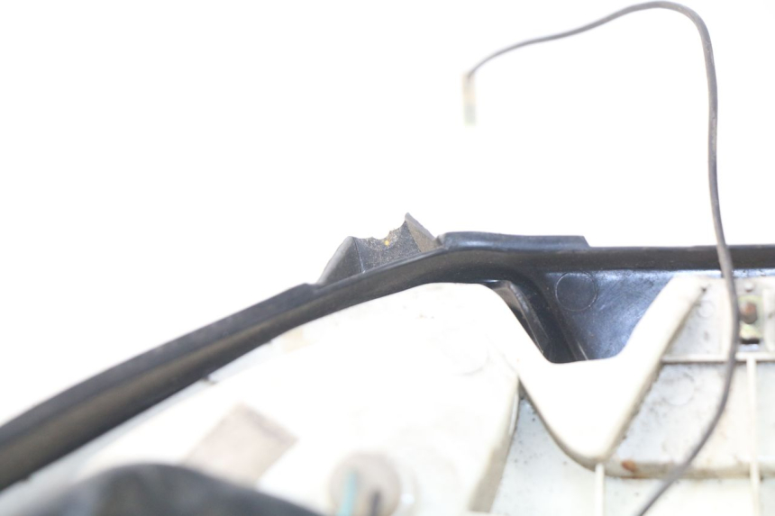 photo de FANALE ANTERIORE MBK SKYLINER 125 (2004 - 2007) - Primo piano tecnico