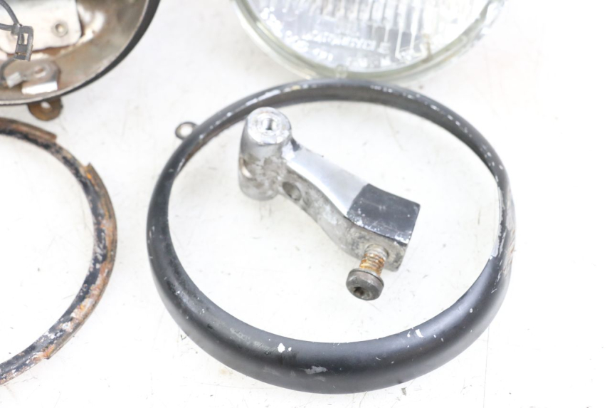 photo de FANALE ANTERIORE HARLEY DAVIDSON SPORTSTER XL CUSTOM 1200 (2003 - 2004) - Focus sulla struttura