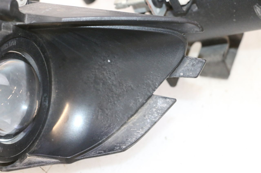 photo de FARO ANTERIORE CAN-AM SPYDER RS 1000 (2008 - 2012) - Primo piano ad alta risoluzione