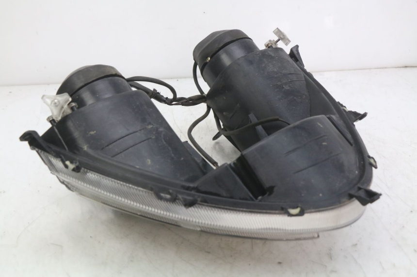 photo de FANALE ANTERIORE RAZZO STEED 125 (2012 - 2018) - Primo piano tecnico