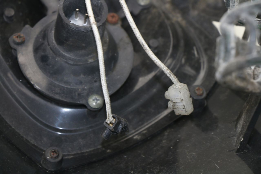 photo de FANALE ANTERIORE RAZZO STR 50 (2009 - 2018) - Altra angolazione