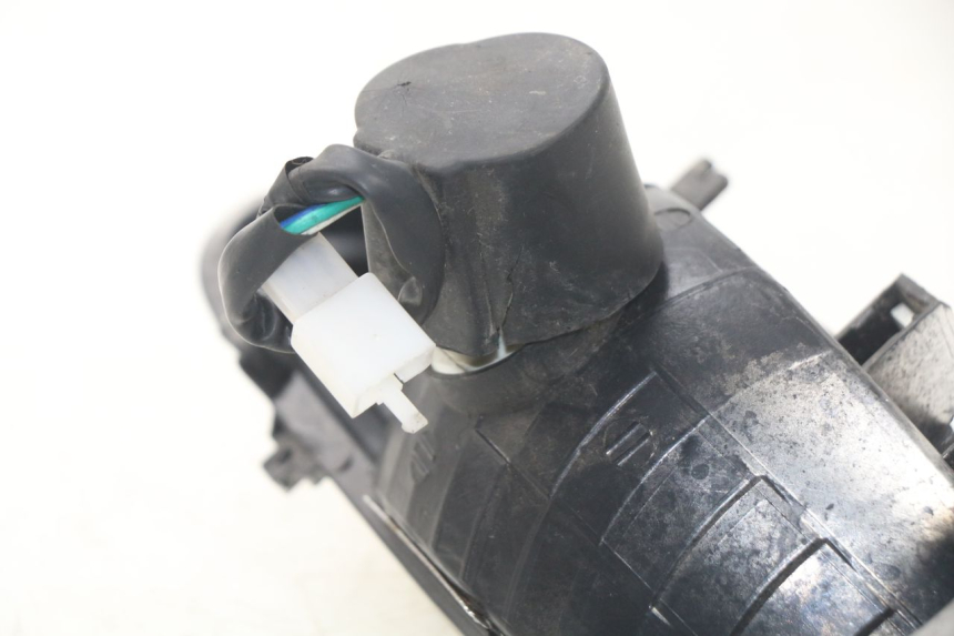 photo de FANALE ANTERIORE FYM STRADA 50 (2007 - 2014) - Zoom sullo stato d'uso