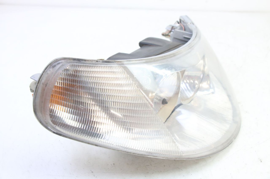 photo de FARO ANTERIORE PIAGGIO SUPER LX 125 (2000 - 2003) - Zoom sullo stato d'uso
