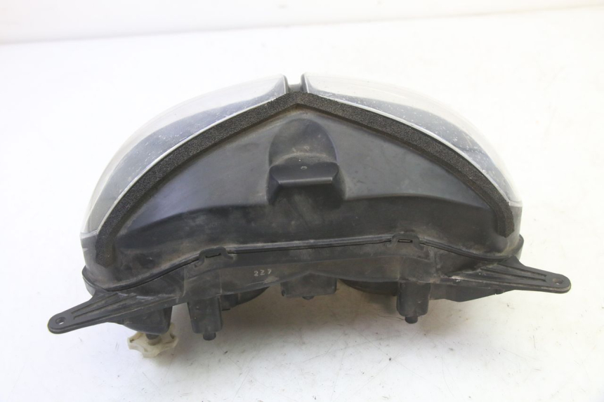 photo de FANALE ANTERIORE YAMAHA TDM ABS 900 (2002 - 2014) - Primo piano tecnico