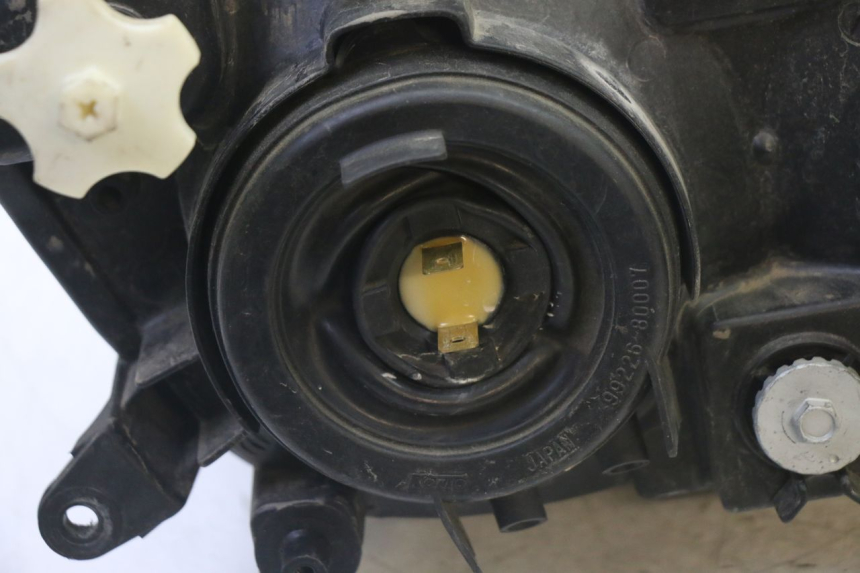 photo de FANALE ANTERIORE YAMAHA TDM ABS 900 (2002 - 2014) - Dettagli dei punti di fissaggio