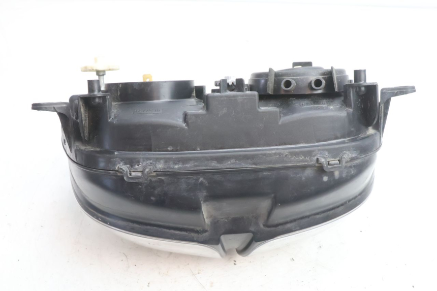 photo de FARO ANTERIORE YAMAHA TDM ABS 900 (2002 - 2014) - Primo piano tecnico