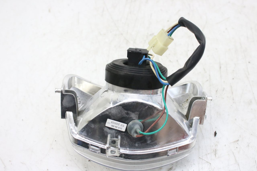 photo de FANALE ANTERIORE PEUGEOT TWEET 4T 50 (2010 - 2014) - Zoom sullo stato d'uso