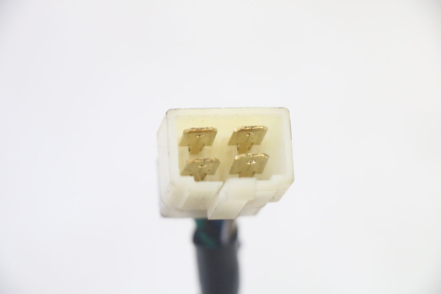 photo de FARO ANTERIORE PEUGEOT TWEET PRO EFI 4T 50 (2021 - 2022) - Dettagli dei punti di fissaggio