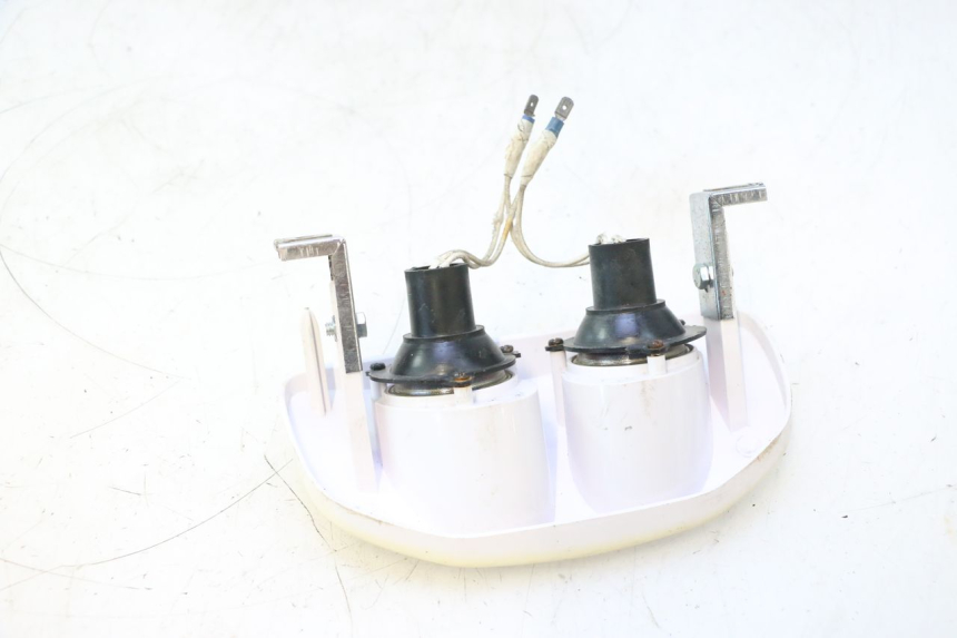 photo de FARO ANTERIORE PIAGGIO TYPHOON 50 (1993 - 1999) - Zoom sullo stato d'uso