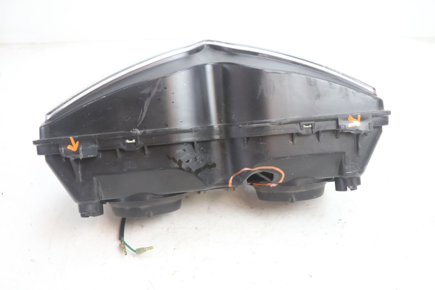 photo de FARO ANTERIORE HONDA VFR FI RC46 800 (1998 - 2001) - Primo piano tecnico