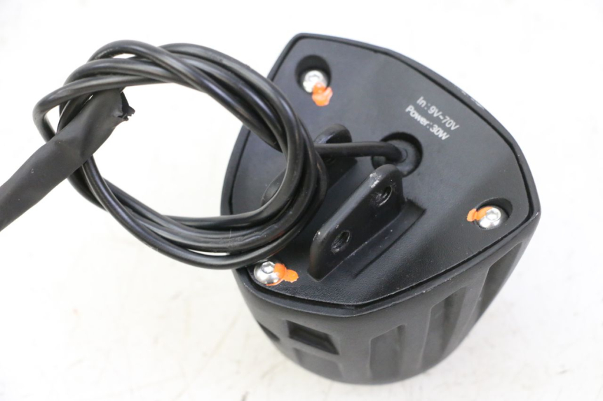 photo de FARO ANTERIORE DUALTRON VICTOR LIMITED 1 - Altra angolazione