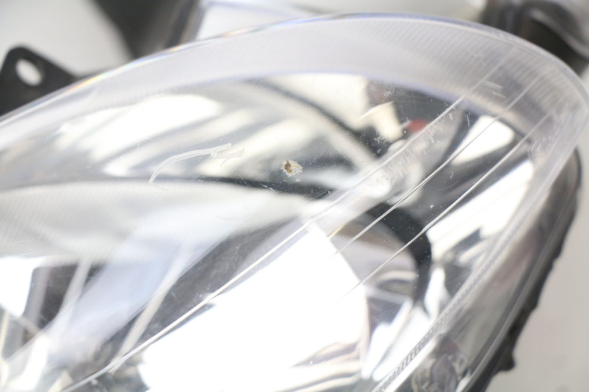 photo de FANALE ANTERIORE YAMAHA XMAX X-MAX 125 (2006 - 2009) - Altra vista dell'articolo