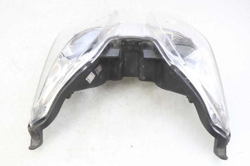 photo de FANALE ANTERIORE YAMAHA XMAX X-MAX 125 (2006 - 2009) - Primo piano ad alta risoluzione