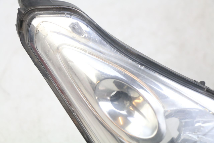 photo de FANALE ANTERIORE YAMAHA XMAX X-MAX 125 (2006 - 2009) - Altra angolazione